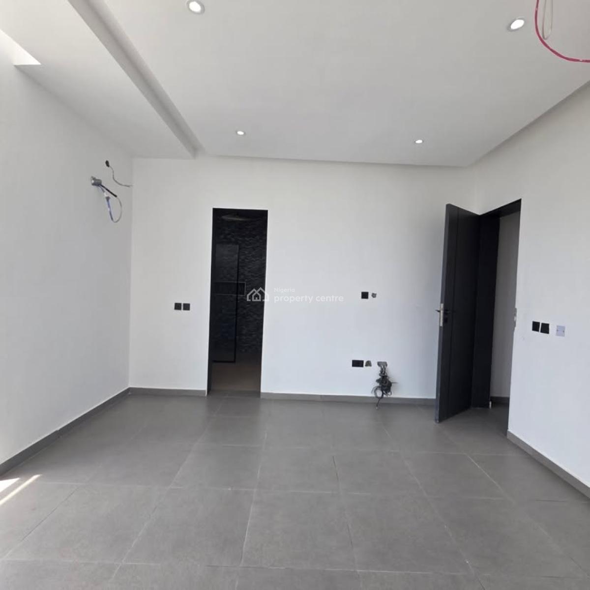 4 Bedroom Terrace Duplex with Bq Self Compound, Lekki Phase1 Free From Flood Area, Lekki Phase 1, Lekki, Lagos, Terraced Duplex for Sale