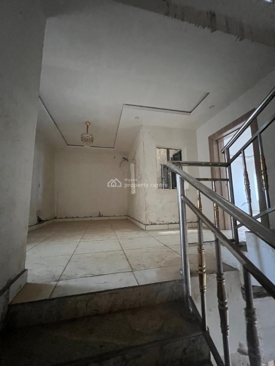 Spacious 4 Bedroom Terrace Duplex with Bq, Wuye, Abuja, Terraced Duplex for Sale
