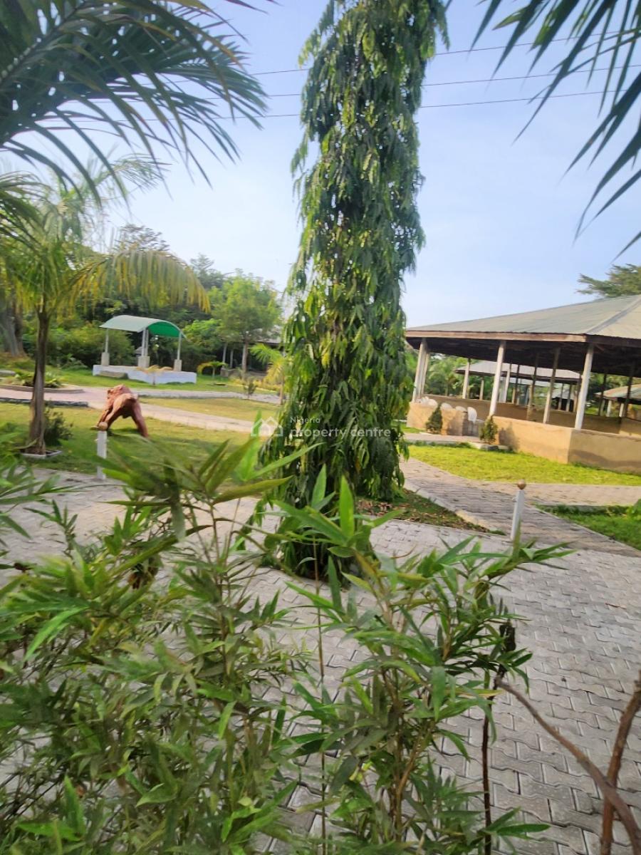 3000sqm Massive Garden Fully Equipped , with Courtyard,restaurant/bar, By Airport Junction(tarred Rd), Jabi, Abuja, Restaurant / Bar for Rent