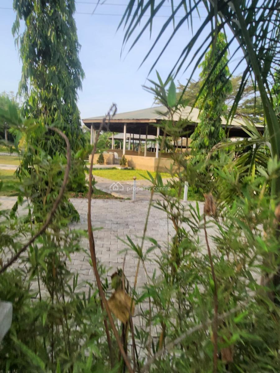 3000sqm Massive Garden Fully Equipped , with Courtyard,restaurant/bar, By Airport Junction(tarred Rd), Jabi, Abuja, Restaurant / Bar for Rent