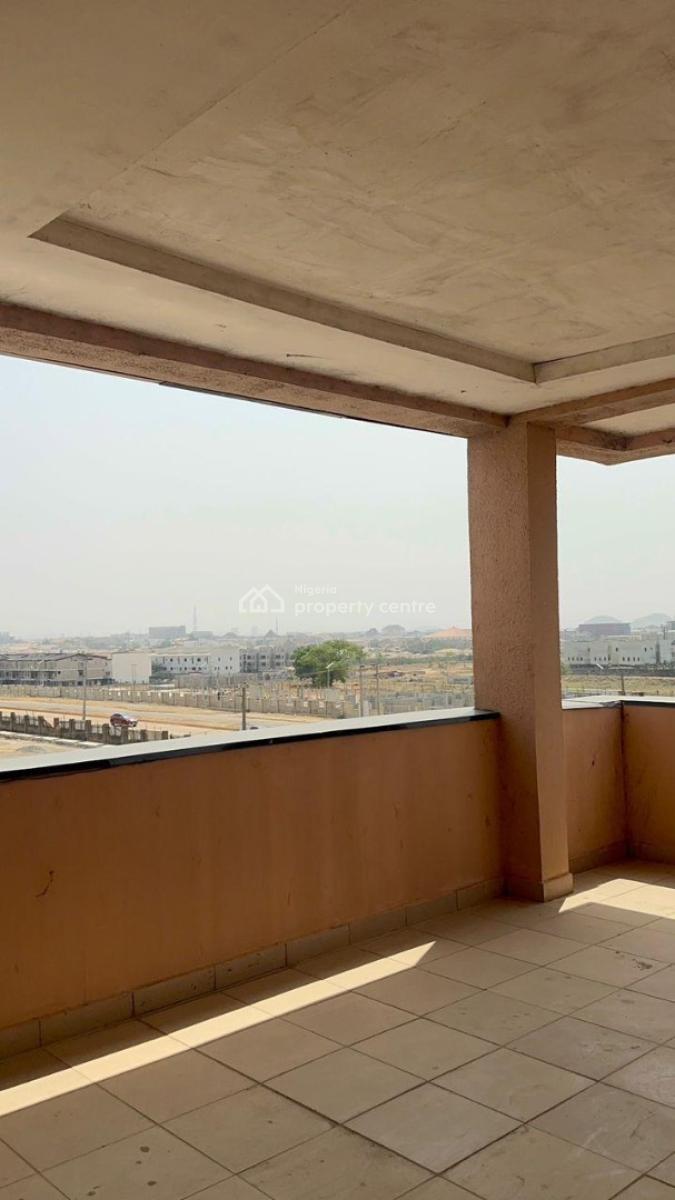 Sharp 208sqm Rooftop Space, Jahi, Abuja, Plaza / Complex / Mall for Rent