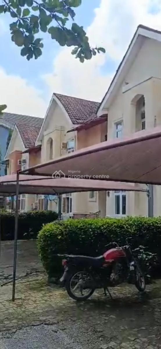 a Good Furnished & Serviced 3-bedroom Terrace Duplex + 1bq, Jabi, Abuja, Terraced Duplex for Rent