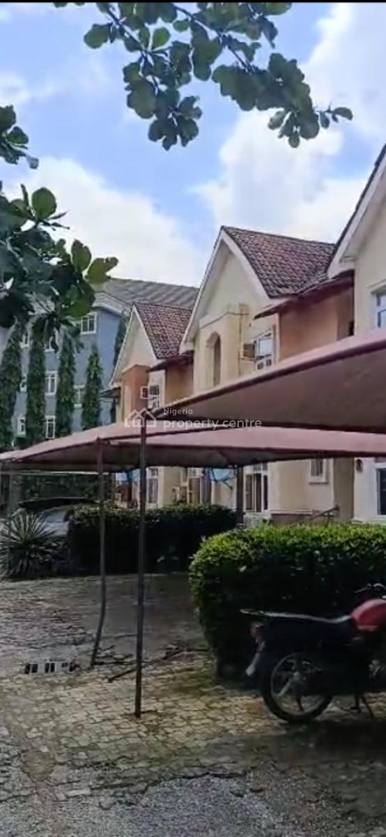 a Good Furnished & Serviced 3-bedroom Terrace Duplex + 1bq, Jabi, Abuja, Terraced Duplex for Rent
