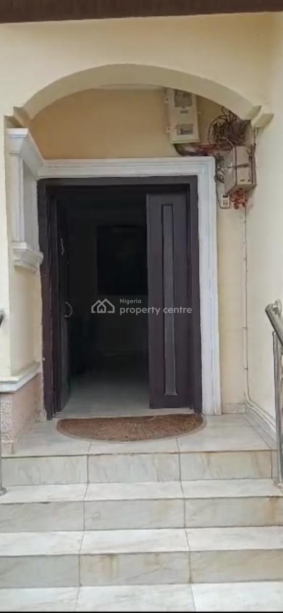 a Good Furnished & Serviced 3-bedroom Terrace Duplex + 1bq, Jabi, Abuja, Terraced Duplex for Rent