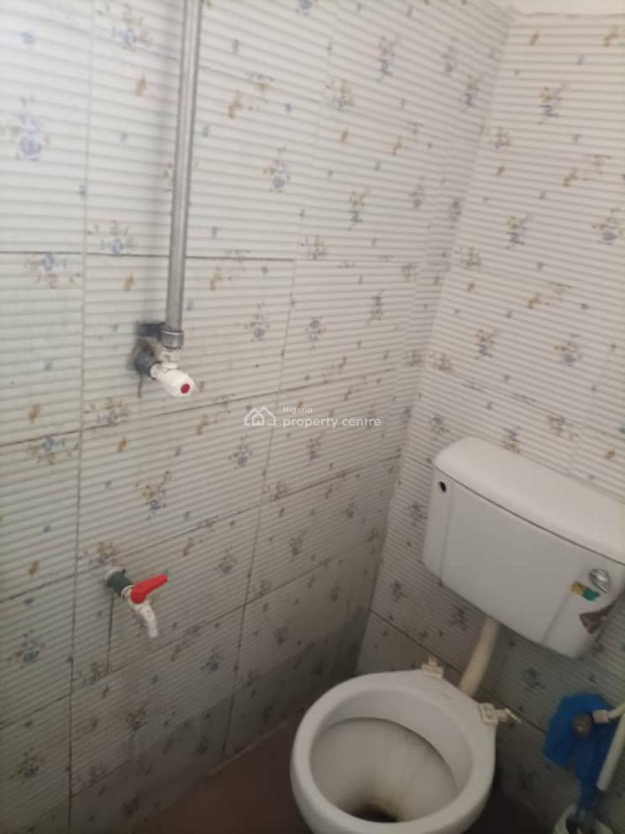 a Room Self Contain, Magodo, Lagos, Self Contain (single Rooms) for Rent
