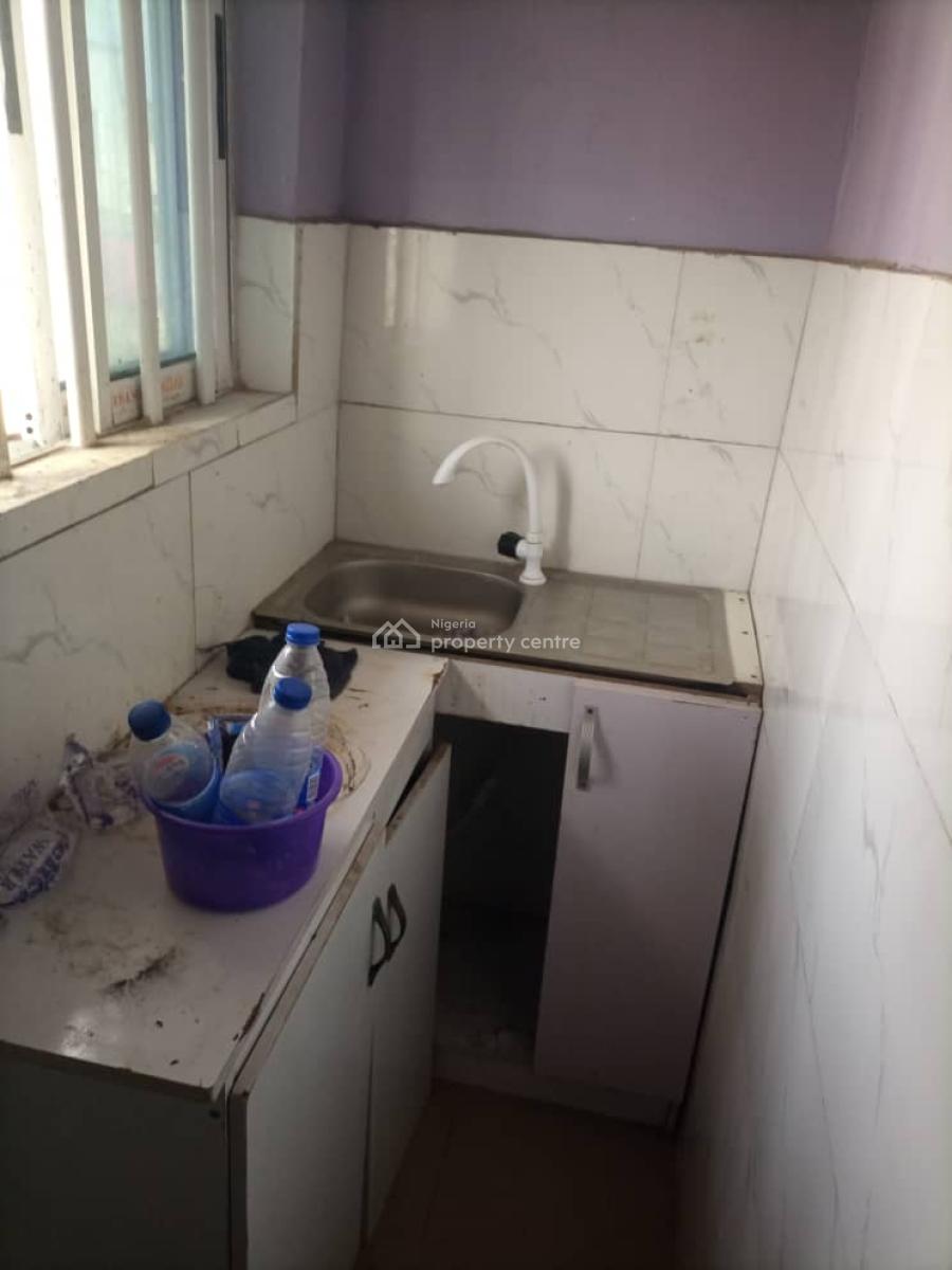 a Room Self Contain, Magodo, Lagos, Self Contain (single Rooms) for Rent