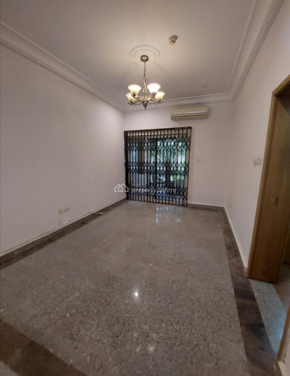 Spacious 3 Bedroom Flat with a Bq, Banana Island, Ikoyi, Lagos, Flat / Apartment for Rent