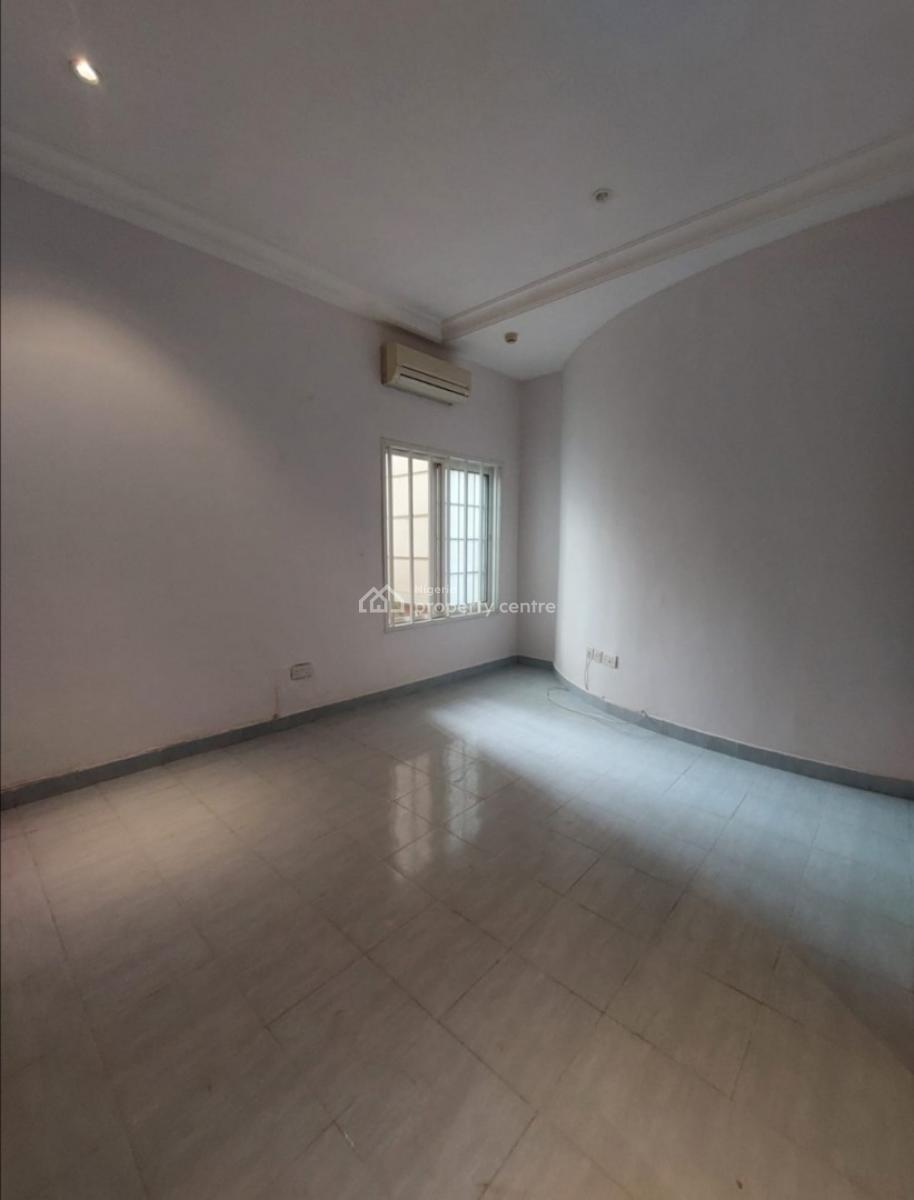 Spacious 3 Bedroom Flat with a Bq, Banana Island, Ikoyi, Lagos, Flat / Apartment for Rent