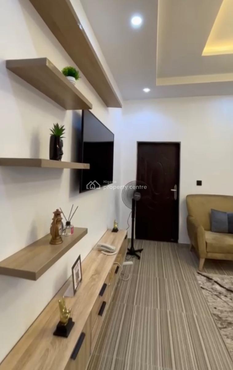Executive Standard Fully Furnished Mini Flat, Shomolu, Lagos, Mini Flat (room and Parlour) for Rent