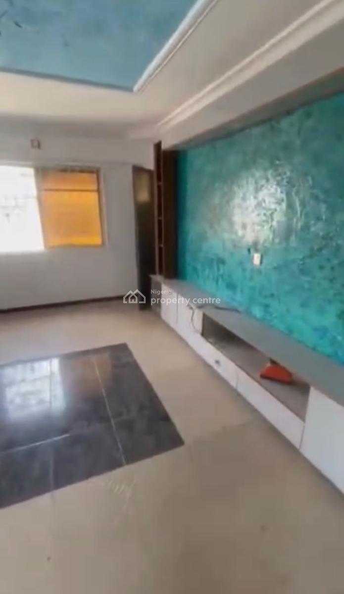 Decent Standard 2bedroom, Ebute Metta East, Yaba, Lagos, Flat / Apartment for Rent