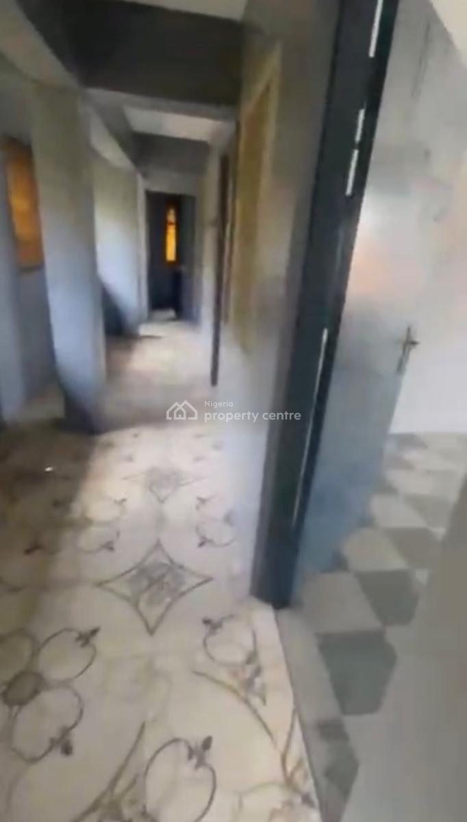 Decent Standard 2bedroom, Ebute Metta East, Yaba, Lagos, Flat / Apartment for Rent