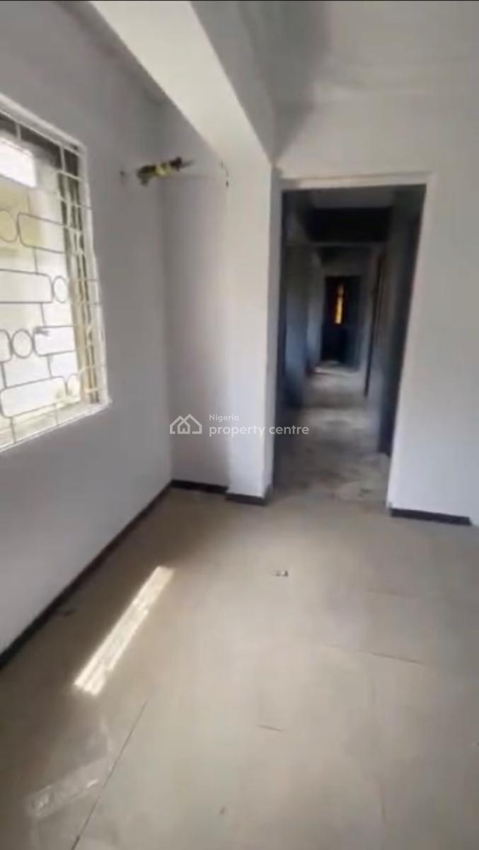 Decent Standard 2bedroom, Ebute Metta East, Yaba, Lagos, Flat / Apartment for Rent
