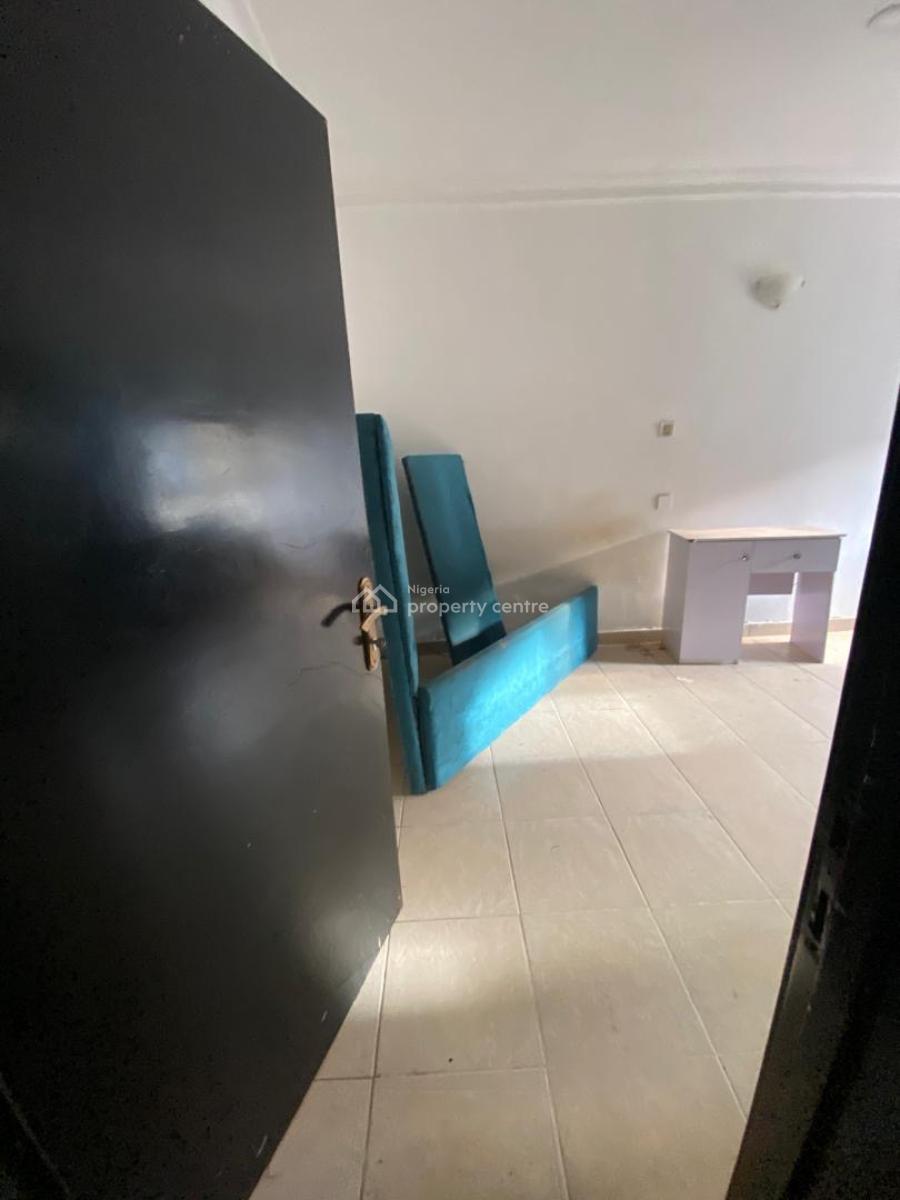 a Spacious Room Self with Open Plan Kitchen, Bourdillon Court Estate Chevron, Lekki, Lagos, Self Contain (single Rooms) for Rent