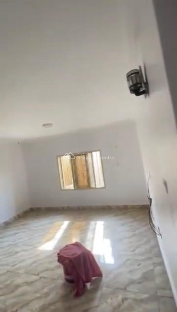 Executive Very Decent 3 Bedroom Flat, Maryland, Lagos, Flat / Apartment for Rent