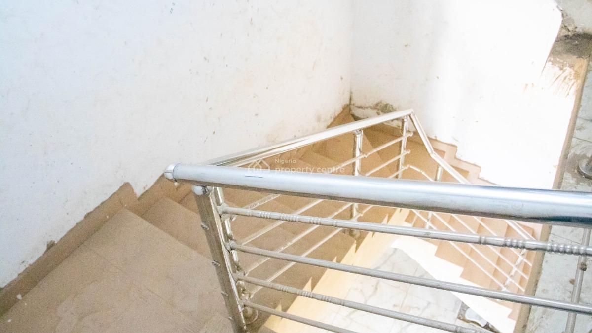 4 Bedrooms, By Wuye Entrance, Dakibiyu, Abuja, Semi-detached Duplex for Rent