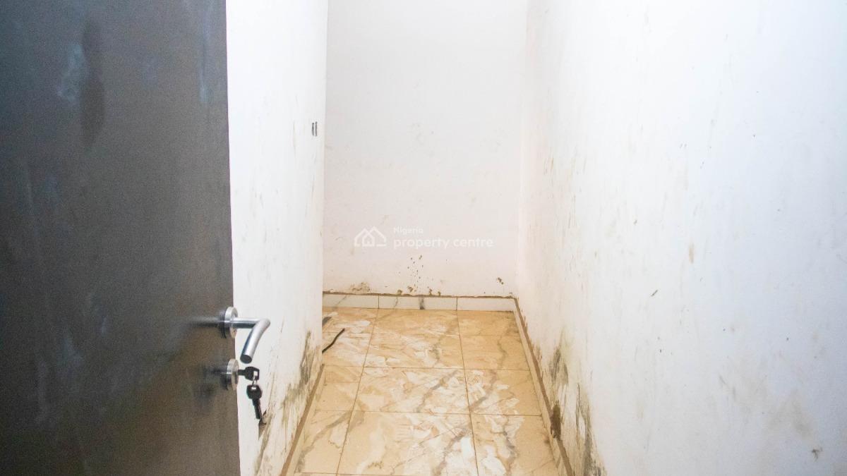 4 Bedrooms, By Wuye Entrance, Dakibiyu, Abuja, Semi-detached Duplex for Rent