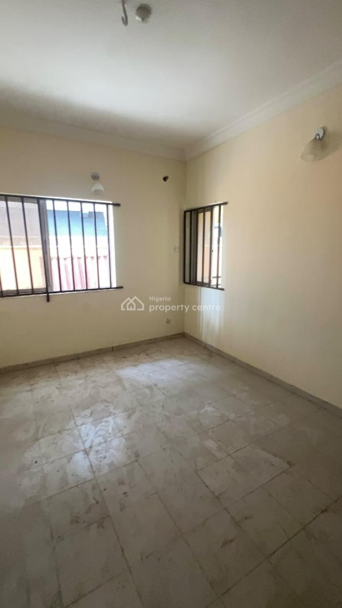 Spacious 3 Bedrooms, Ogidan, Sangotedo, Ajah, Lagos, Flat / Apartment for Rent