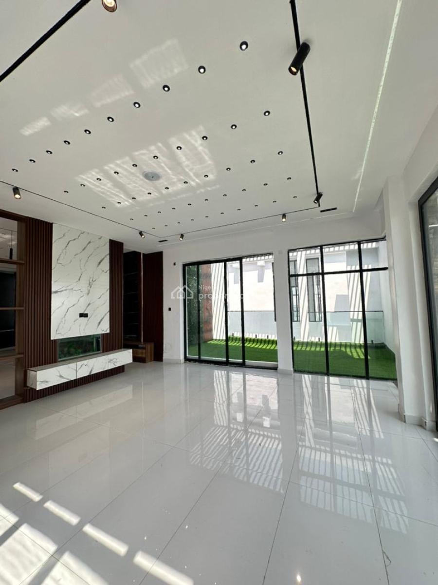 Massive Luxury 6 Bedroom Detached Duplex with a Swimming Pool, Chevron, Lekki, Lagos, Detached Duplex for Sale