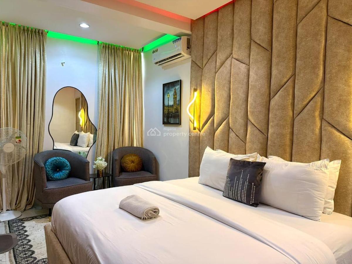 Fully Furnished and Serviced 2 Bedroom Apartment, Lekki Phase 1, Lekki, Lagos, Flat / Apartment for Rent