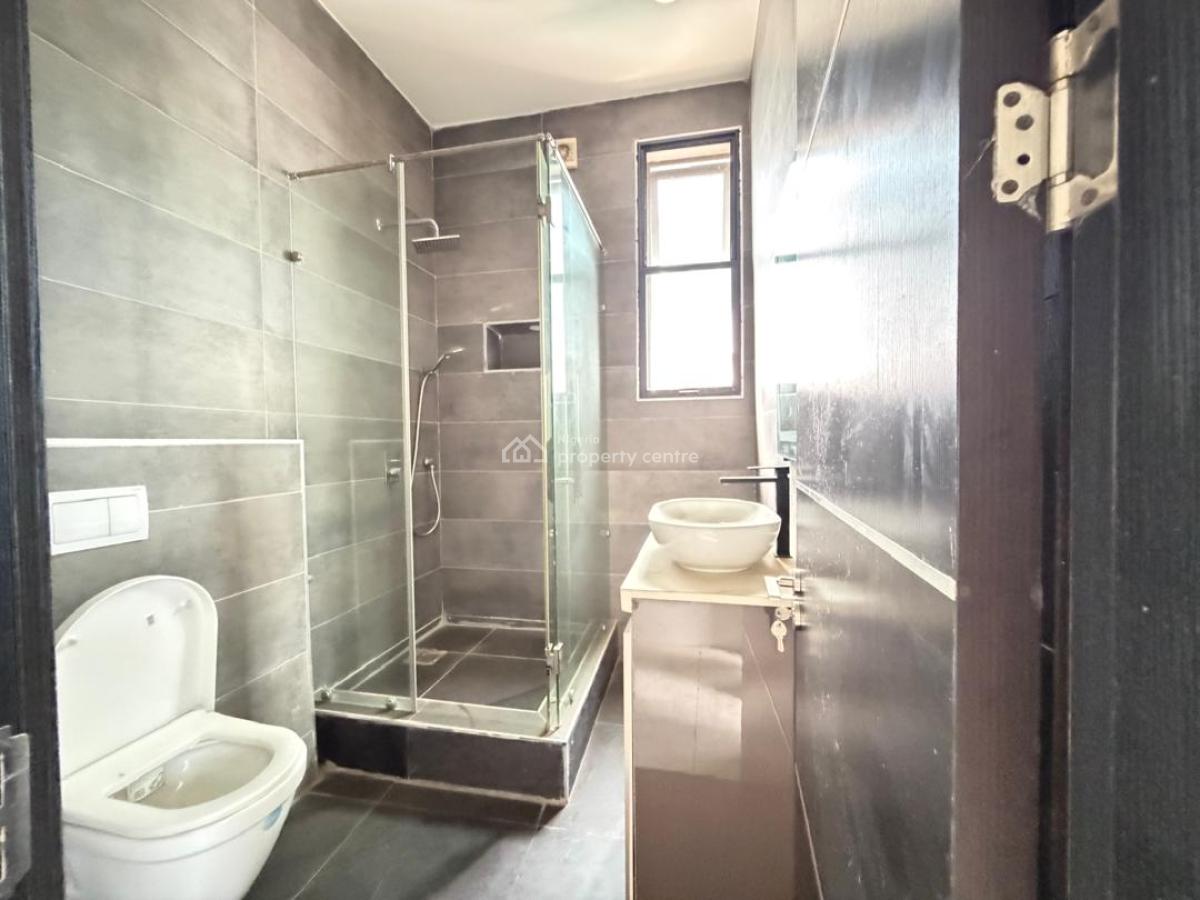 5- Bedroom Detached House with 2 Room Bq, Pinnock Beach Estate, Osapa, Lekki, Lagos, House for Sale