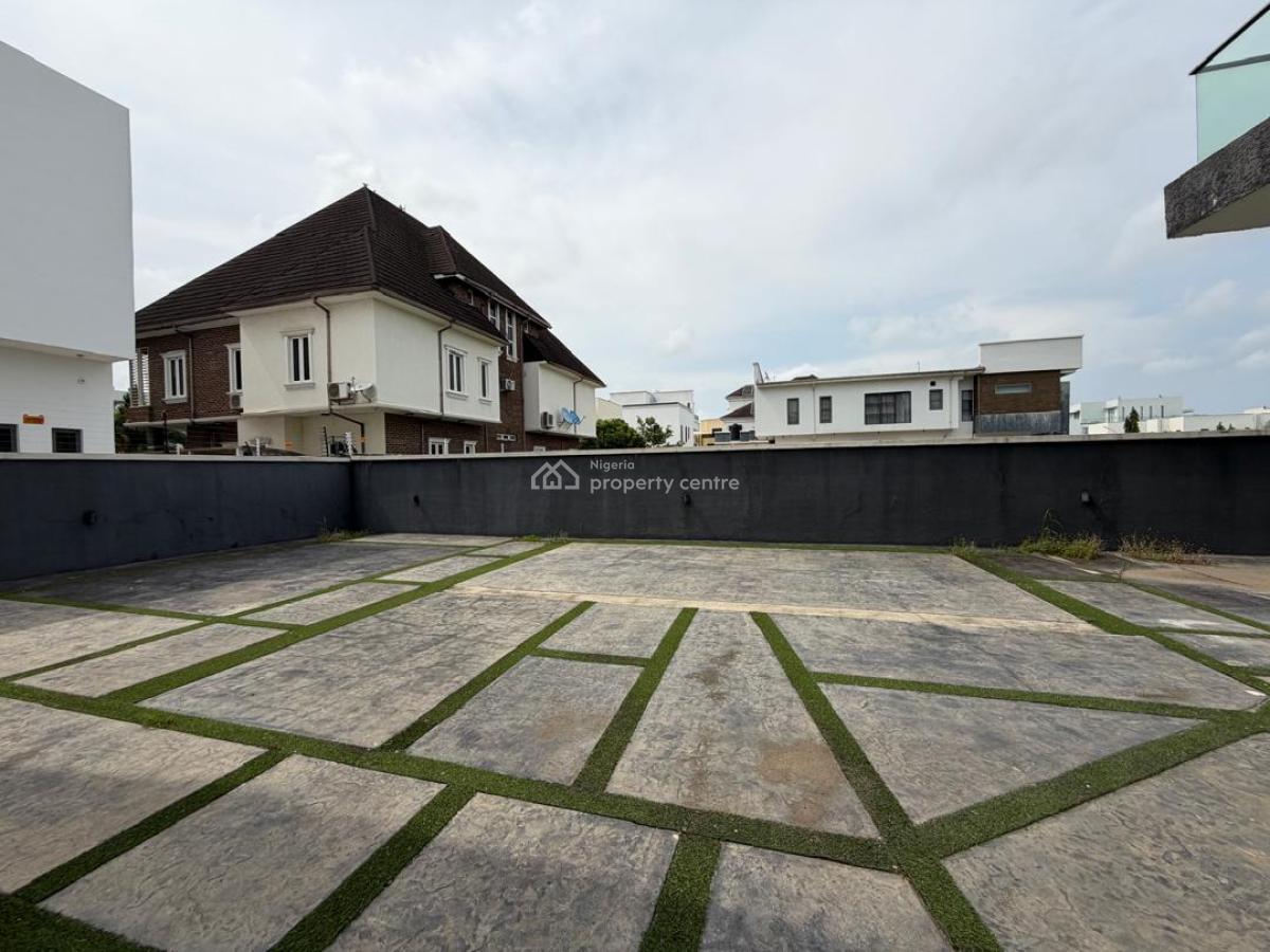 5- Bedroom Detached House with 2 Room Bq, Pinnock Beach Estate, Osapa, Lekki, Lagos, House for Sale