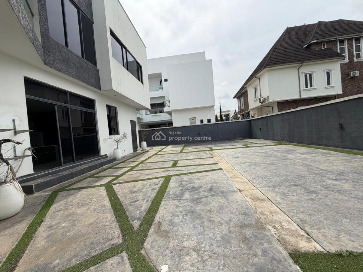 5- Bedroom Detached House with 2 Room Bq, Pinnock Beach Estate, Osapa, Lekki, Lagos, House for Sale