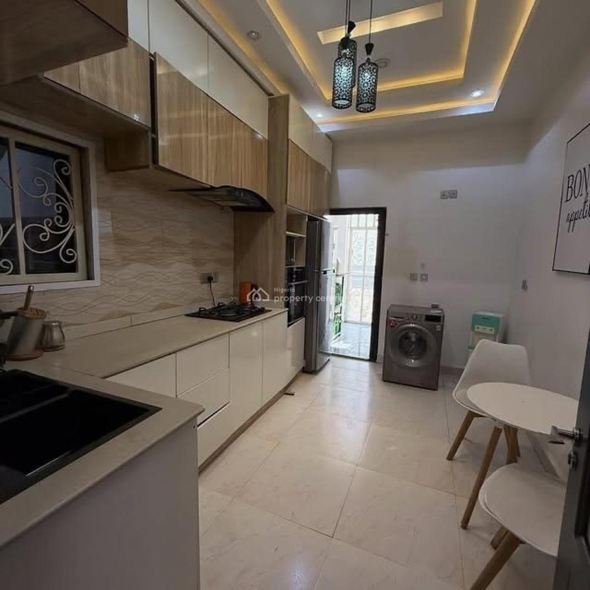 Fully Furnished 3 Bedrooms Flat with Bq, Gilmore, Jahi, Abuja, Block of Flats for Sale