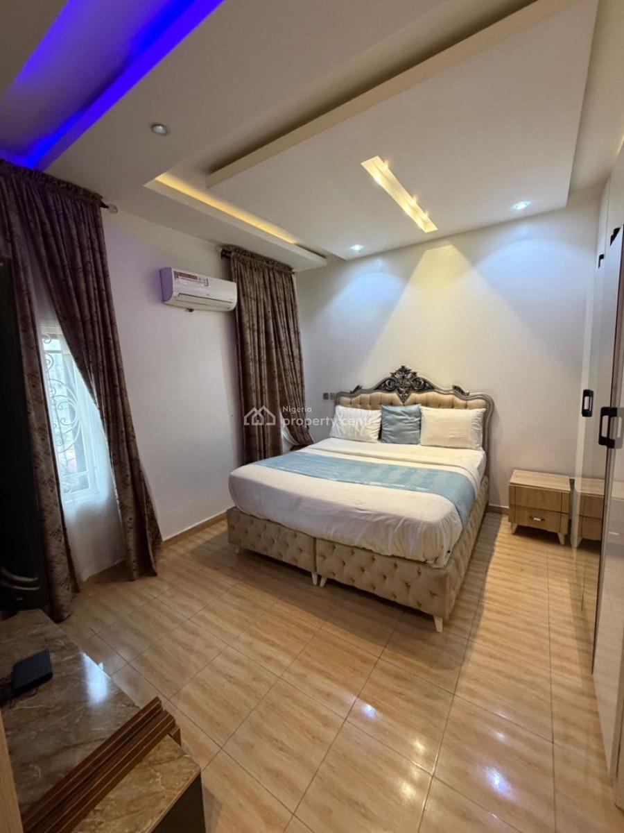 Fully Furnished 3 Bedrooms Flat with Bq, Gilmore, Jahi, Abuja, Flat / Apartment for Sale