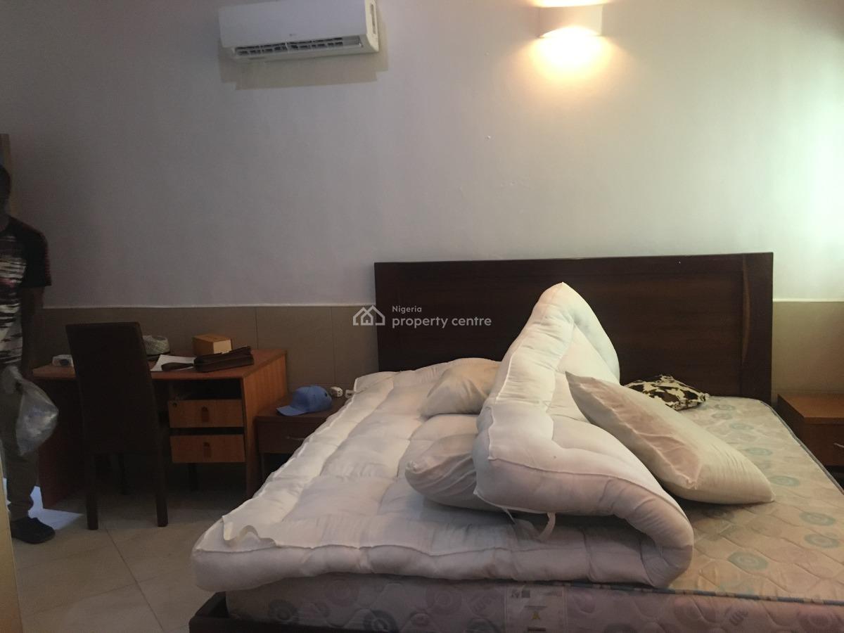 Partly Furnished 3 Bedrooms Flat with a Room Bq  with Air Conditioner, Parkview, Ikoyi, Lagos, Flat / Apartment for Rent