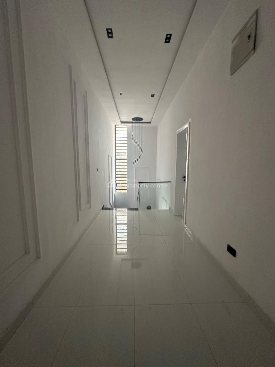 4 Bedrooms, Ikota, Lekki, Lagos, Semi-detached Duplex for Sale