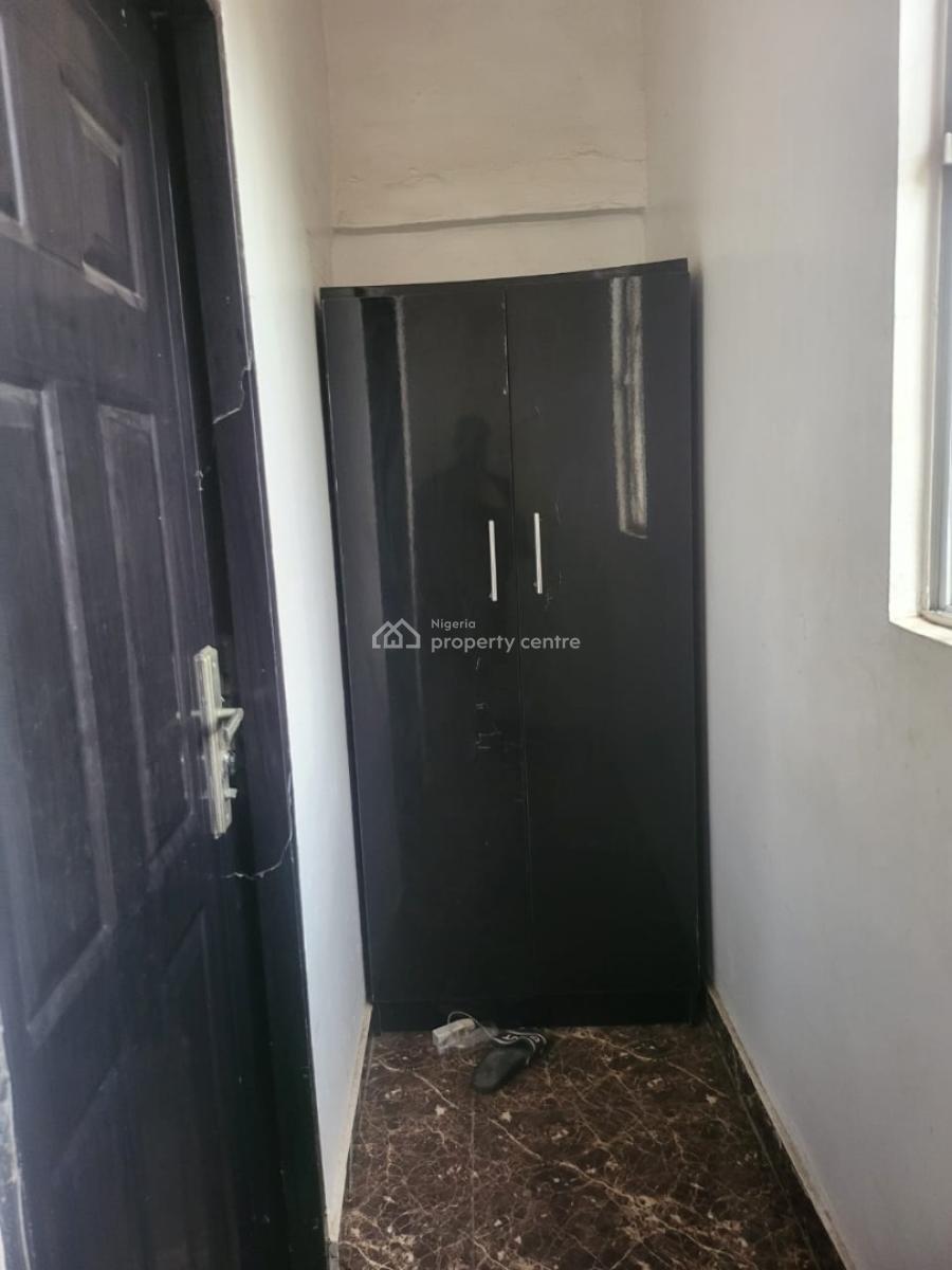 Spacious  Mini Flat, Magodo, Lagos, Mini Flat (room and Parlour) for Rent