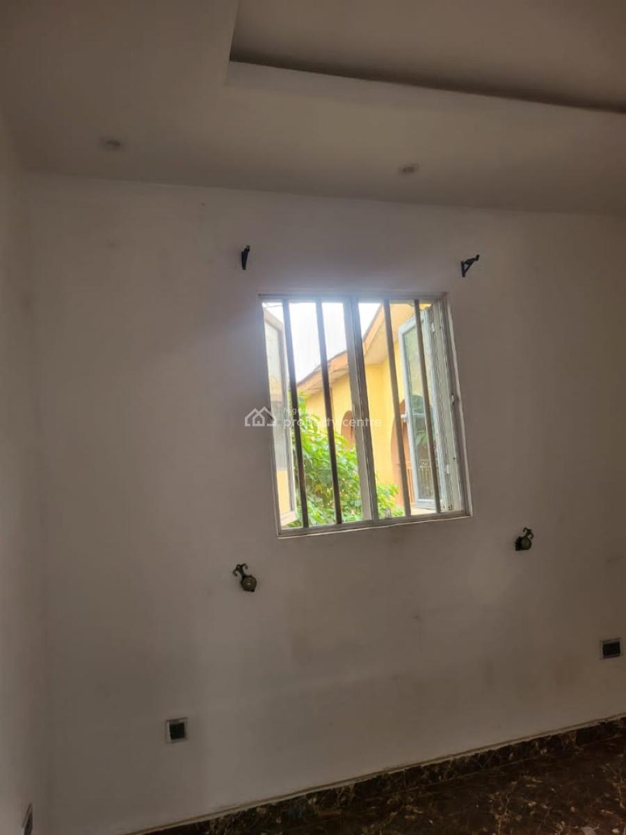 Spacious  Mini Flat, Magodo, Lagos, Mini Flat (room and Parlour) for Rent