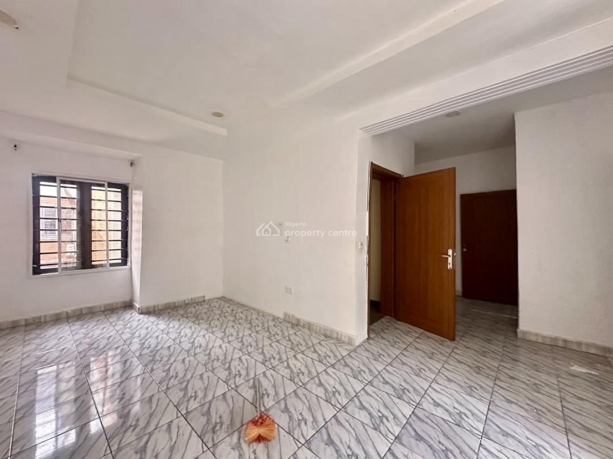 Spacious 4-bedroom Terrace Duplex with Modern Finishing, Osapa, Lekki, Lagos, Terraced Duplex for Rent