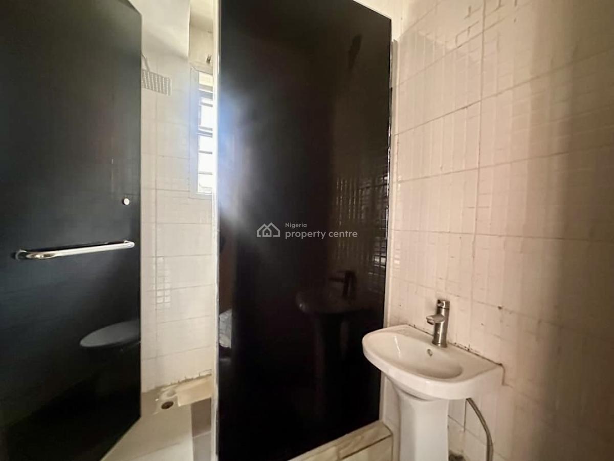 Spacious 4-bedroom Terrace Duplex with Modern Finishing, Osapa, Lekki, Lagos, Terraced Duplex for Rent