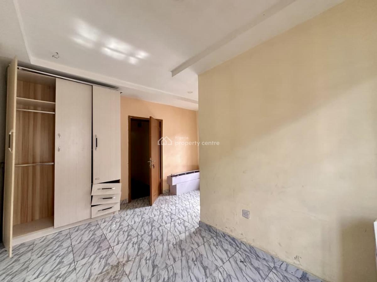 Spacious 4-bedroom Terrace Duplex with Modern Finishing, Osapa, Lekki, Lagos, Terraced Duplex for Rent