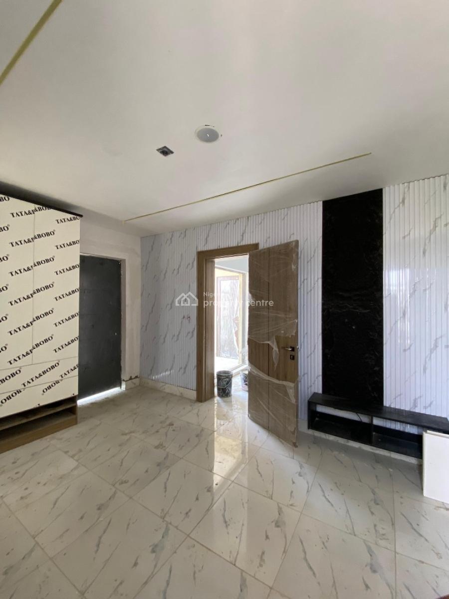 Mordern 2 Bedroom Apartment, Lekki Phase 1, Lekki, Lagos, Flat / Apartment for Sale