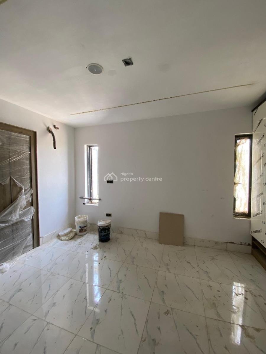 Mordern 2 Bedroom Apartment, Lekki Phase 1, Lekki, Lagos, Flat / Apartment for Sale