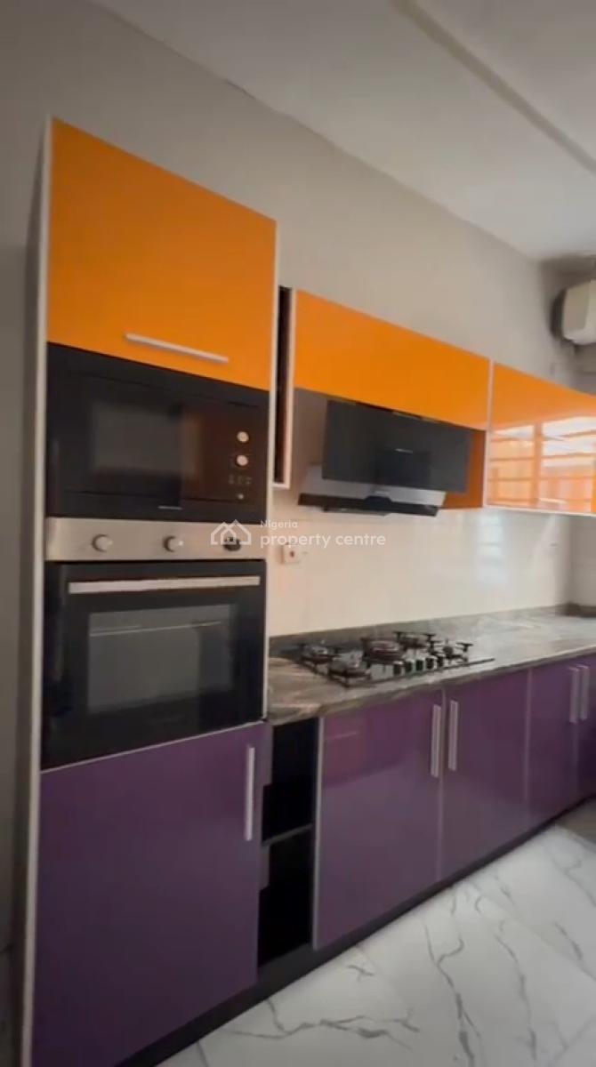 Spacious Masters Bedroom, Orchid Road ,royal Pine, Lekki, Lagos, Flat / Apartment for Rent