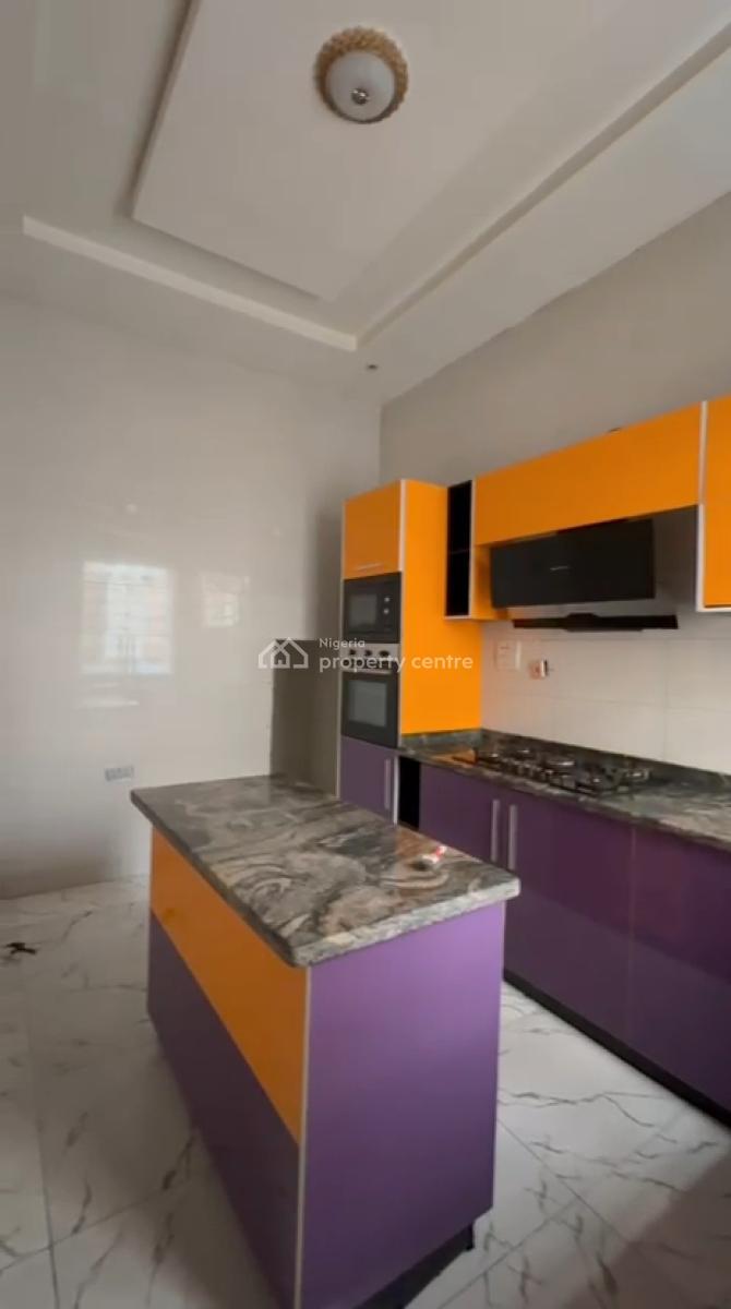 Spacious Masters Bedroom, Orchid Road ,royal Pine, Lekki, Lagos, Flat / Apartment for Rent