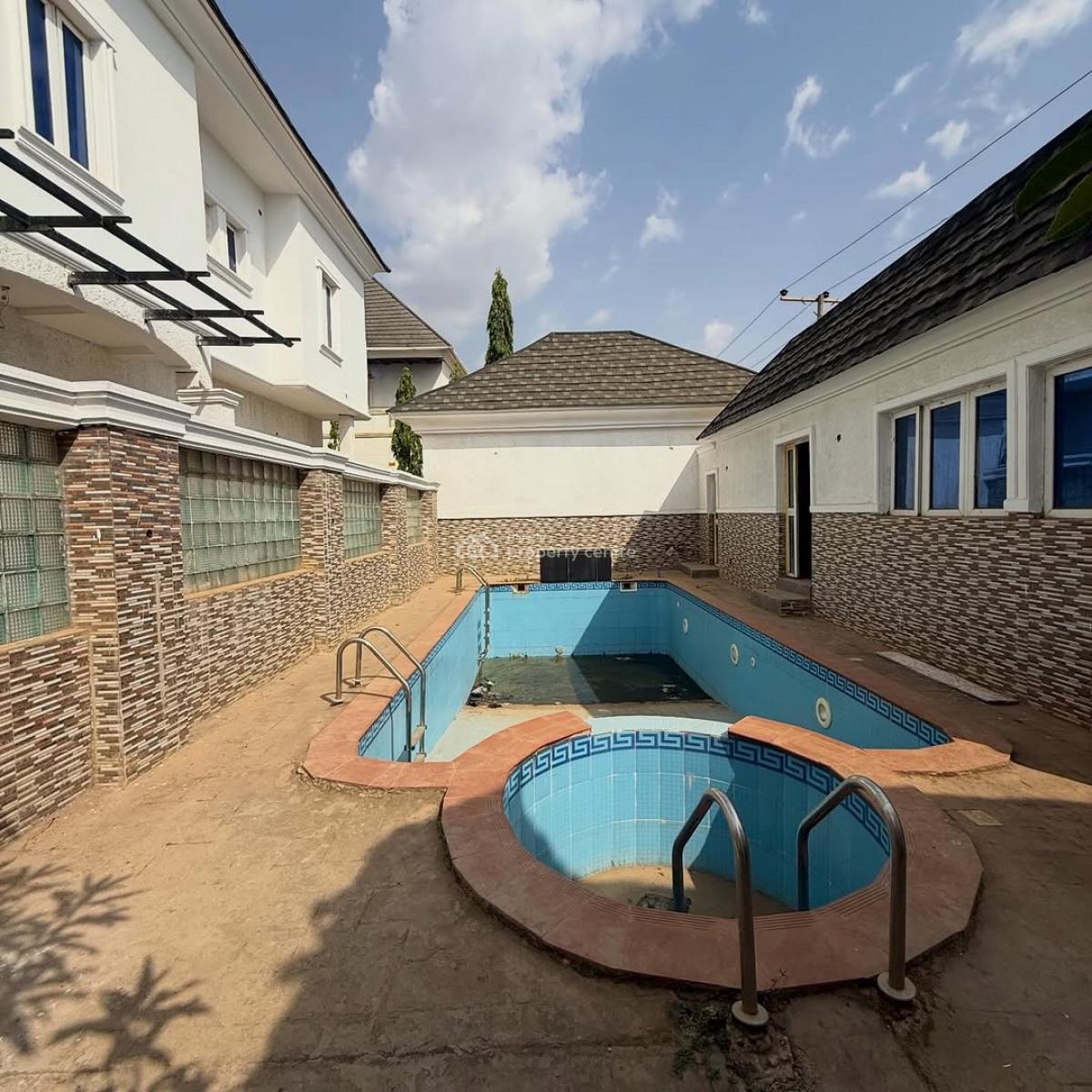 4bedroom Detached Duplex with Bq and Swimming Pool, Gwarimpa Extension, Gwarinpa, Abuja, Detached Duplex for Sale