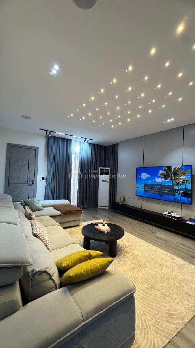 2 Bedroom Partially Furnished Apartmen, Lekki Phase 1, Lekki, Lagos, Flat / Apartment for Rent