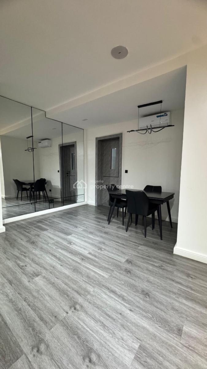 2 Bedroom Partially Furnished Apartmen, Lekki Phase 1, Lekki, Lagos, Flat / Apartment for Rent