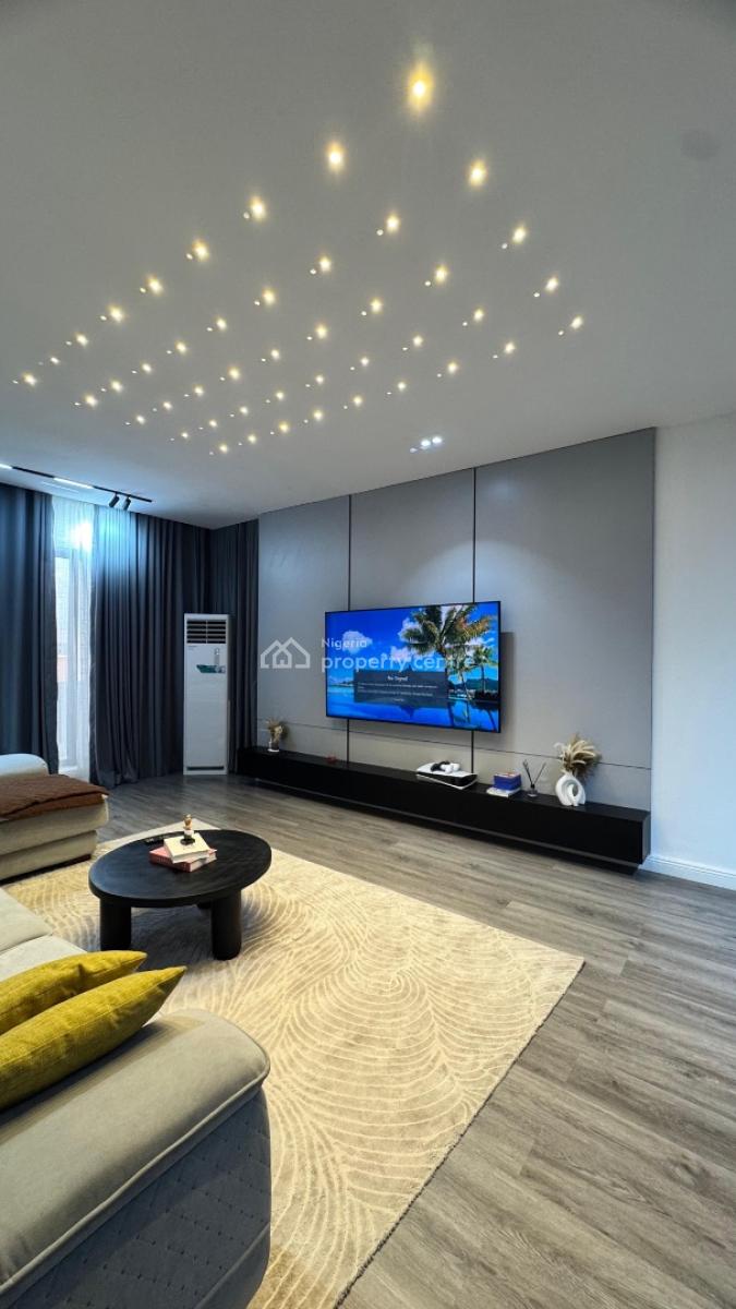 2 Bedroom Partially Furnished Apartmen, Lekki Phase 1, Lekki, Lagos, Flat / Apartment for Rent