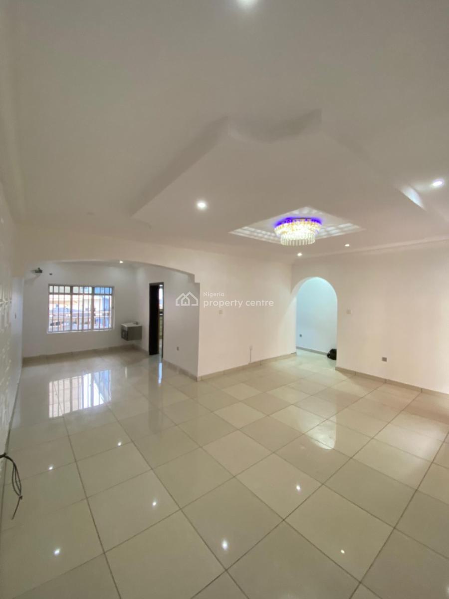 Luxury Spacious 2 Bedroom Apartment on First Floor (upstairs), Bera Estate, Chevron Drive, Chevron, Lekki, Lagos, Flat / Apartment for Rent
