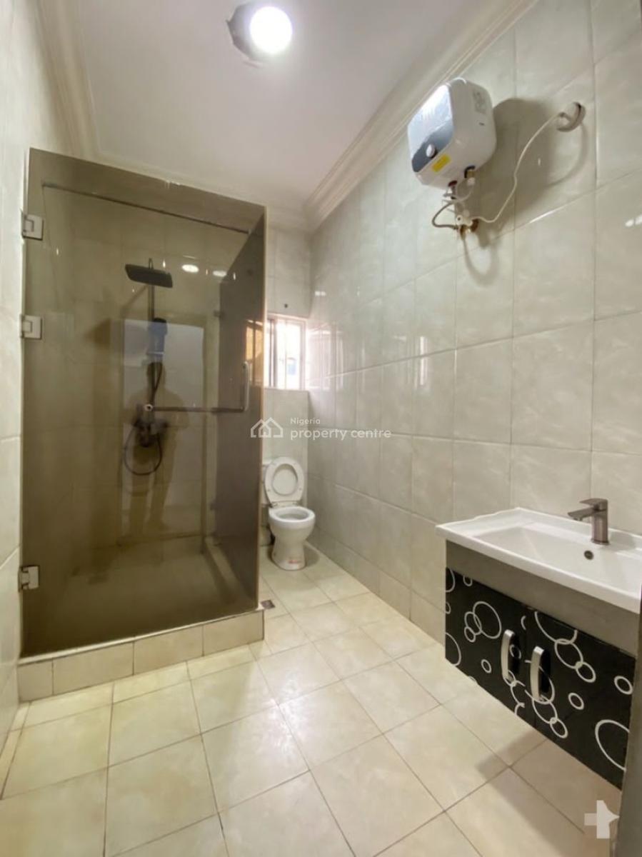 Luxury Spacious 2 Bedroom Apartment on First Floor (upstairs), Bera Estate, Chevron Drive, Chevron, Lekki, Lagos, Flat / Apartment for Rent