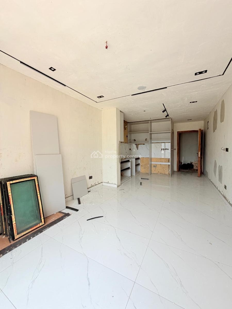 a Fancy 1 Bedroom Apartment, Lekki Phase 1, Lekki, Lagos, Flat / Apartment for Sale