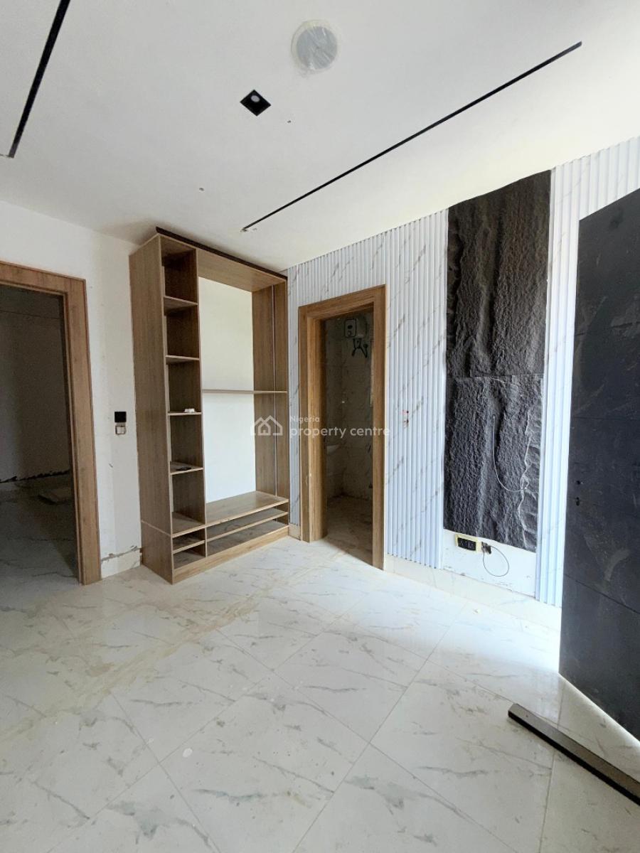 Beautiful 1 Bedroom Apartment, Lekki Phase 1, Lekki, Lagos, Flat / Apartment for Sale