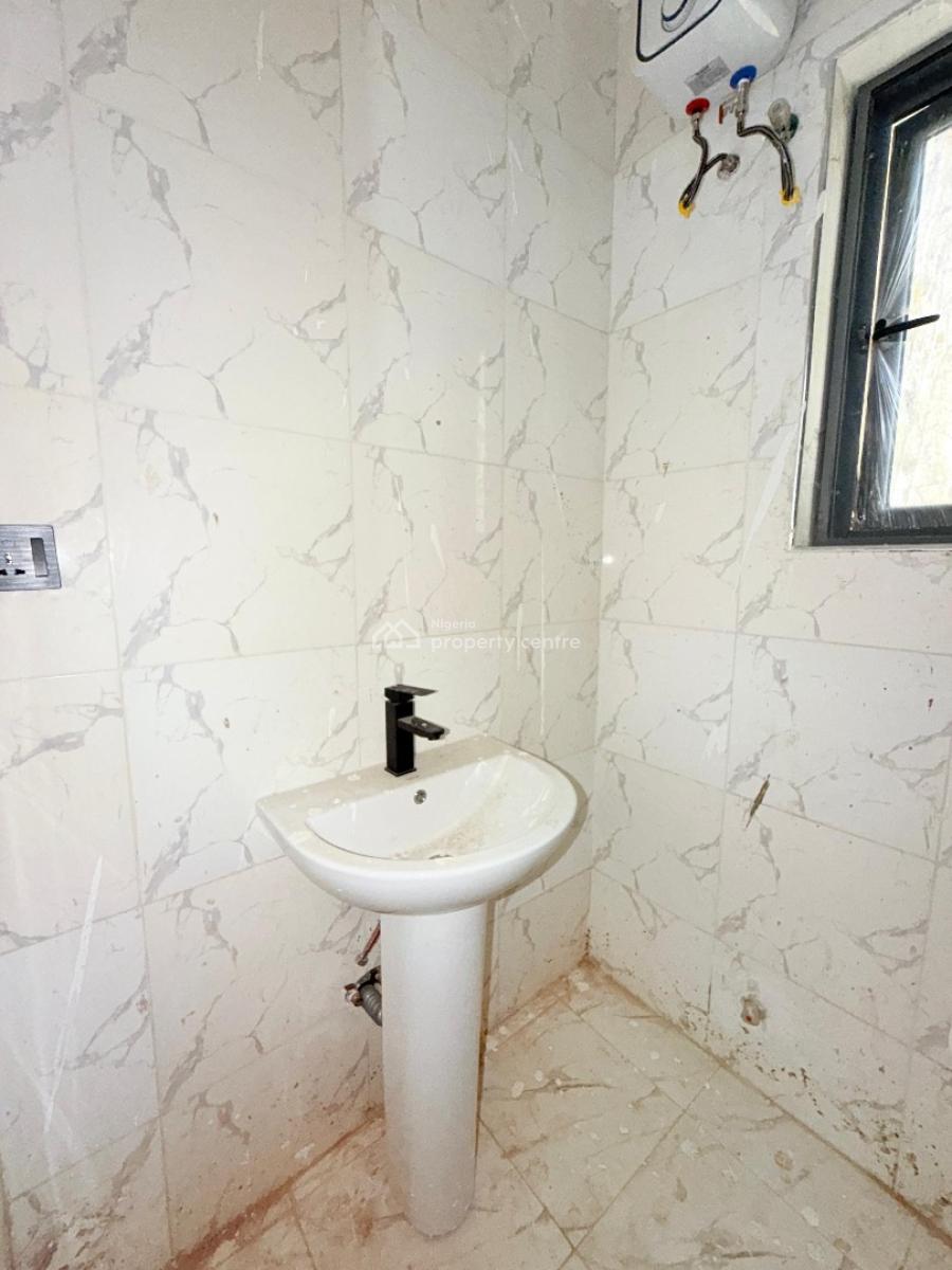 Beautiful 1 Bedroom Apartment, Lekki Phase 1, Lekki, Lagos, Flat / Apartment for Sale
