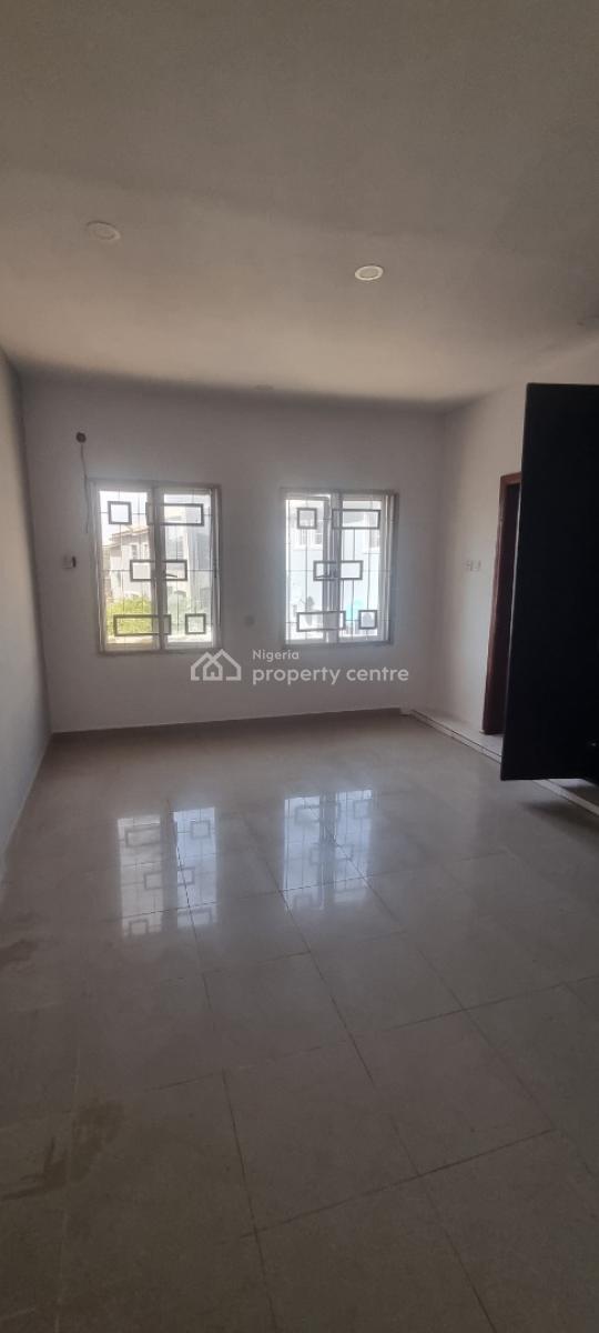 Sharp and Spacious Mini Flat / Apartment, Upstair, Okun-ajah, Eti-osa, Ajah, Lagos, Mini Flat (room and Parlour) for Rent