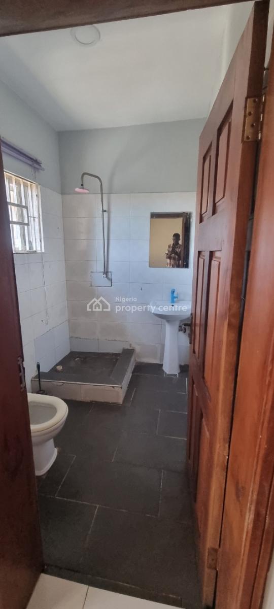 Sharp and Spacious Mini Flat / Apartment, Upstair, Okun-ajah, Eti-osa, Ajah, Lagos, Mini Flat (room and Parlour) for Rent